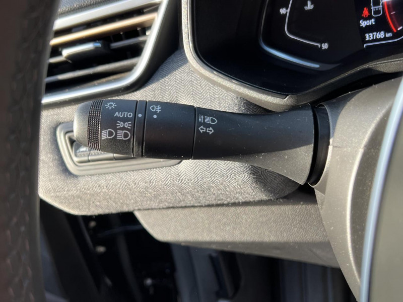 Photo 33 de l'offre de RENAULT CLIO 1.0 TCE - 90 LUTECIA GPS   CAMERA AR à 17990€ chez Triplo auto