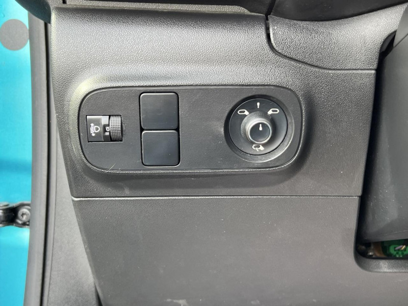 Photo 45 de l'offre de CITROEN C3 1.5 BLUEHDI - 100 S&S FEEL RADAR AR   CLIM à 13990€ chez Triplo auto