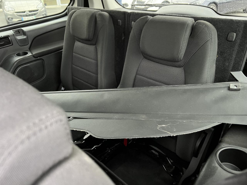 Photo 40 de l'offre de FORD GALAXY 2.0 TDCI FAP - 140 TITANIUM 7PL GPS à 13990€ chez Triplo auto
