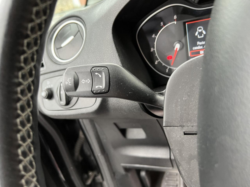Photo 50 de l'offre de FORD GALAXY 2.0 TDCI FAP - 140 TITANIUM 7PL GPS à 13990€ chez Triplo auto