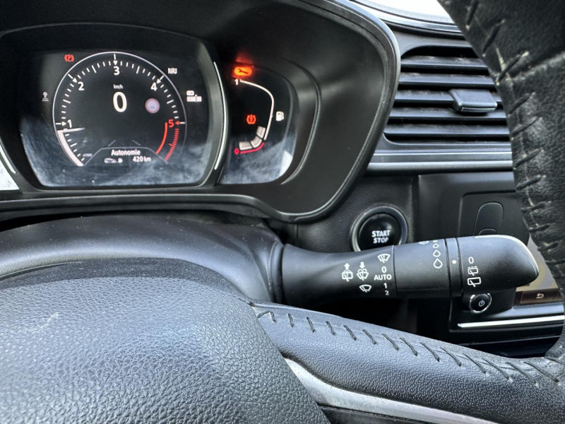 Photo 27 de l'offre de RENAULT KADJAR 1.6 ENERGY DCI - 130 BUSINESS GPS à 16490€ chez Triplo auto