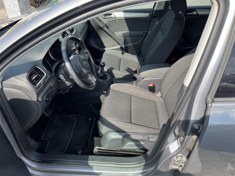 Photo 27 de l'offre de VOLKSWAGEN GOLF 2.0 TDI CR FAP - 110 TRENDLINE CLIM à 9490€ chez Triplo auto