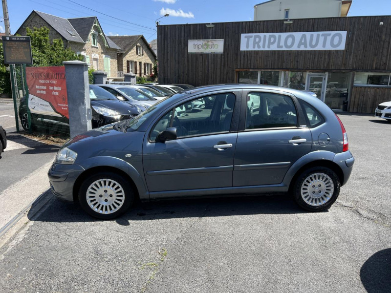 Photo 2 de l'offre de CITROEN C3 1.4 HDI - 70 CLIM   ATTELAGE à 5990€ chez Triplo auto