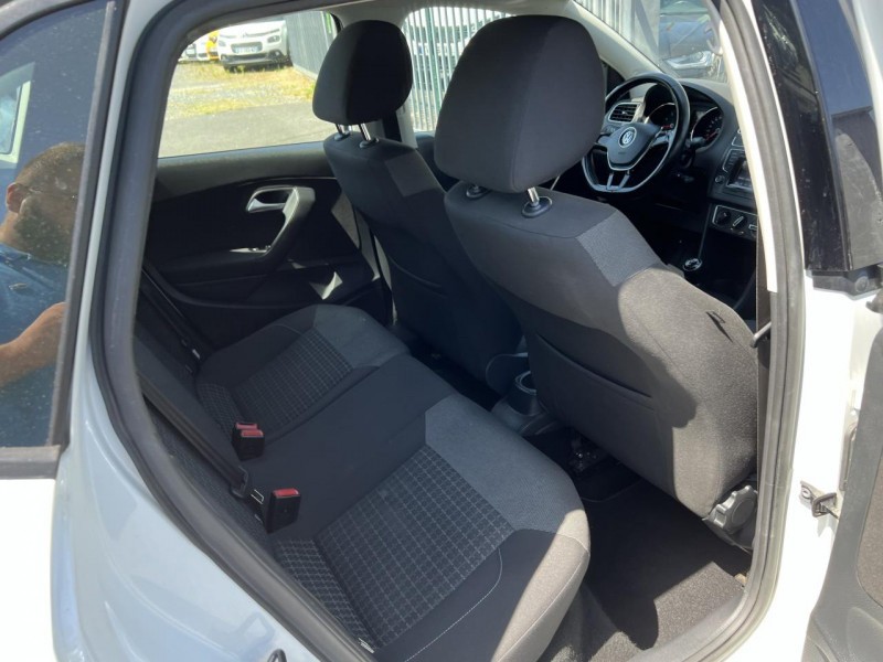 Photo 30 de l'offre de VOLKSWAGEN POLO 1.2 TSI BLUEMOTION - 90 CONFORTLINE CLIM à 9990€ chez Triplo auto