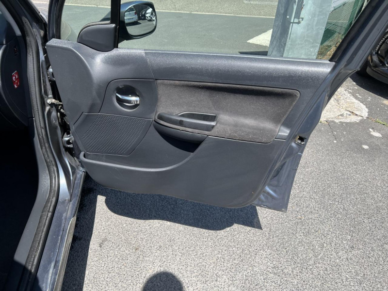 Photo 34 de l'offre de CITROEN C3 1.4 HDI - 70 CLIM   ATTELAGE à 5990€ chez Triplo auto