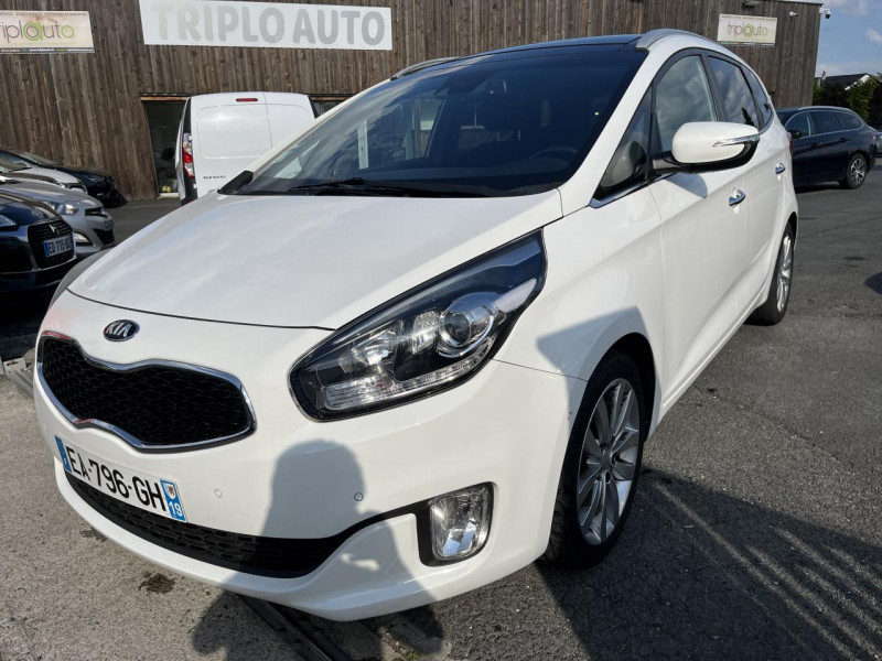 Photo 21 de l'offre de KIA CARENS 1.7 CRDI FAP - 141 - STOP&GO PREMIUM 7PL GPS à 12490€ chez Triplo auto