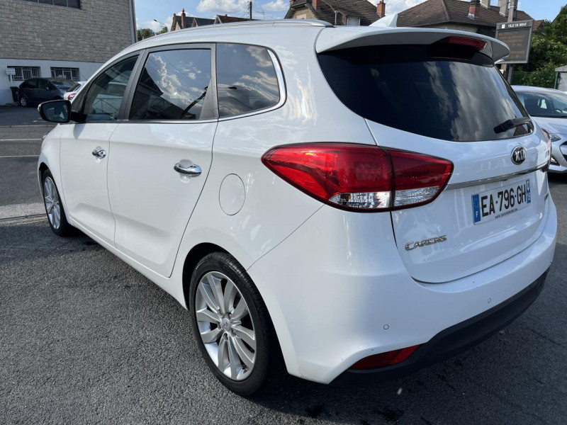 Photo 22 de l'offre de KIA CARENS 1.7 CRDI FAP - 141 - STOP&GO PREMIUM 7PL GPS à 12490€ chez Triplo auto