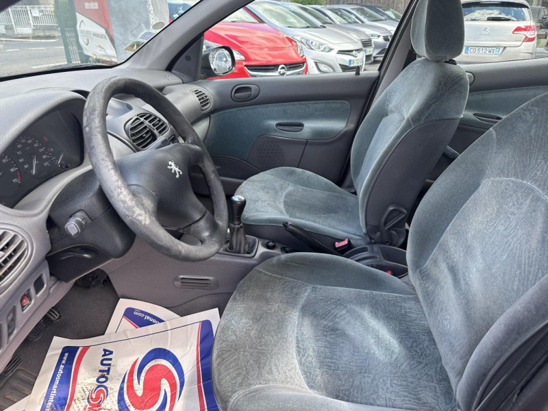 Photo 42 de l'offre de PEUGEOT 206  1.4I - 75 XT PACK   CLIM à 6490€ chez Triplo auto