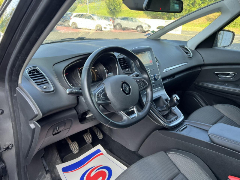 Photo 45 de l'offre de RENAULT SCENIC 1.5 ENERGY DCI - 110 ZEN GPS   CLIM à 14990€ chez Triplo auto