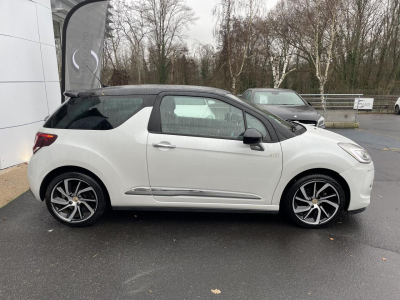 Photo 8 de l'offre de DS DS3  1.6 BLUEHDI - 120  SO CHIC VERSION 1955 PHASE 2 GPS   CAMERA  à 13490€ chez Triplo auto