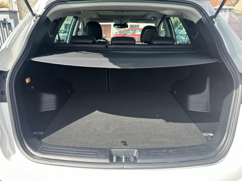 Photo 28 de l'offre de HYUNDAI IX35 2.0 CRDI - 136 4X4 PACK PREMIUM LIMITED TOIT OUVRANT   ATTELAGE à 13990€ chez Triplo auto