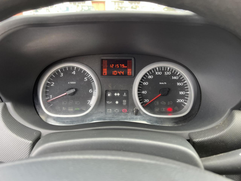 Photo 37 de l'offre de DACIA DUSTER 1.5 DCI FAP - 110 4X4 PRESTIGE CLIM   ATTELAGE à 12990€ chez Triplo auto