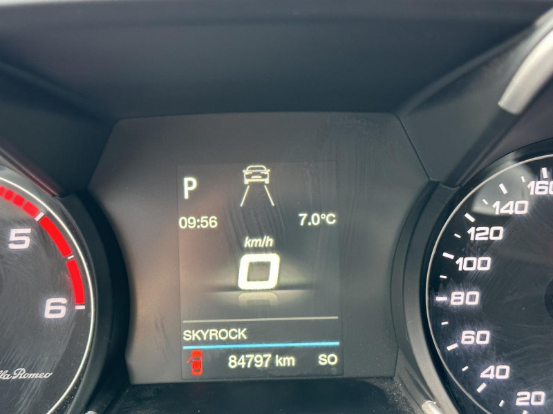 Photo 23 de l'offre de ALFA ROMEO GIULIA 2.2 D 136 BVA SUPER CUIR ROUGE GPS à 20990€ chez Triplo auto