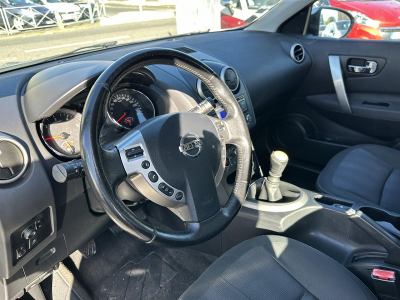 Photo 40 de l'offre de NISSAN QASHQAI 1.5 DCI 110 ACENTA   DISTRI OK à 9990€ chez Triplo auto
