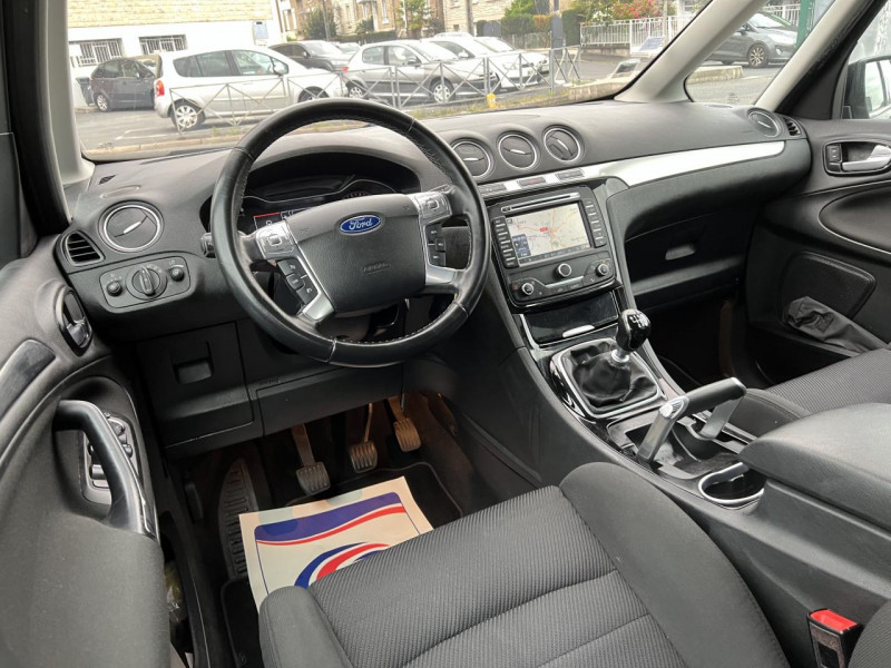 Photo 41 de l'offre de FORD GALAXY 2.0 TDCI FAP - 140 TITANIUM 7PL GPS à 13990€ chez Triplo auto