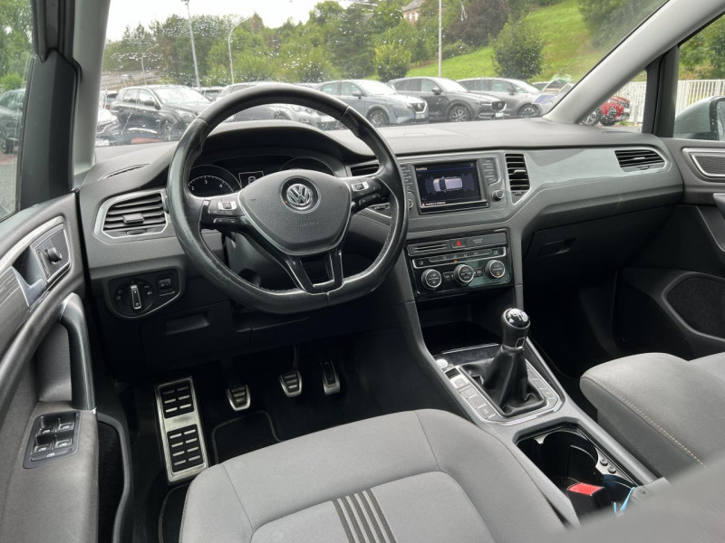 Photo 38 de l'offre de VOLKSWAGEN GOLF 1.6 TDI - 115 CONFORTLINE BUSINESS GPS   CLIM à 14990€ chez Triplo auto