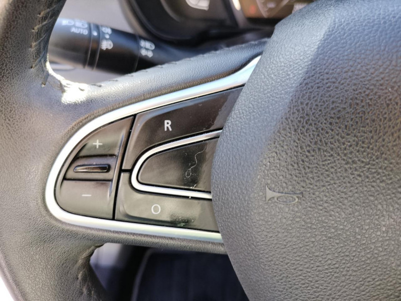 Photo 48 de l'offre de RENAULT KADJAR 1.2 ENERGY TCE - 130  BUSINESS GPS   CLIM à 17990€ chez Triplo auto
