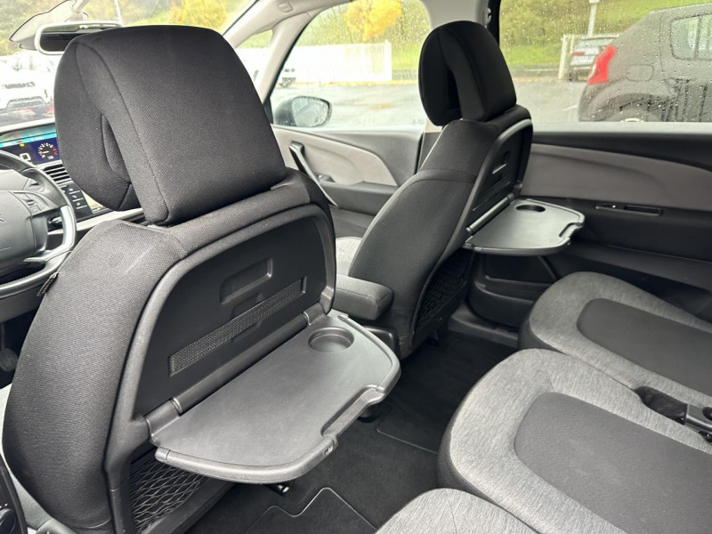Photo 19 de l'offre de CITROEN C4 PICASSO GRAND 7PL 1.5 BLUEHDI - 130 S&S SHINE   ATTELAGE  à 17990€ chez Triplo auto