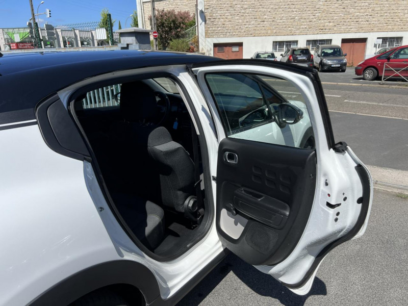 Photo 27 de l'offre de CITROEN C3 1.2 PURETECH - 82 FEEL   CLIM à 12990€ chez Triplo auto