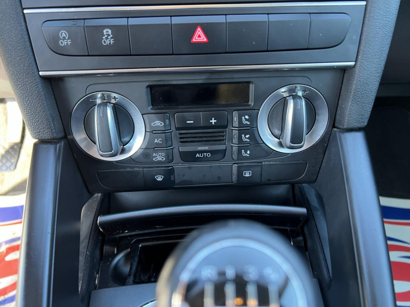 Photo 17 de l'offre de AUDI A3 1.6 TDI 105 S/S AMBIENTE CLIM   DISTRI OK à 9990€ chez Triplo auto