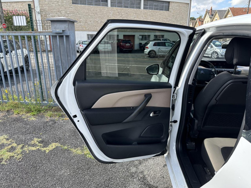 Photo 37 de l'offre de CITROEN C4 PICASSO 1.6 BLUEHDI - 120 S&S INTENSIVE GPS à 11990€ chez Triplo auto