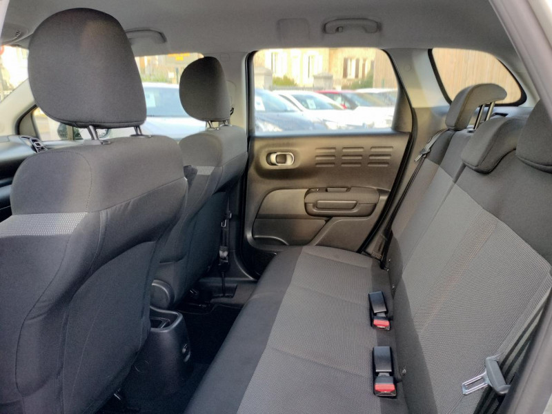 Photo 38 de l'offre de CITROEN C3 AIRCROSS 1.5 BHDI 100 S&S FEEL GPS RADAR AR à 12490€ chez Triplo auto