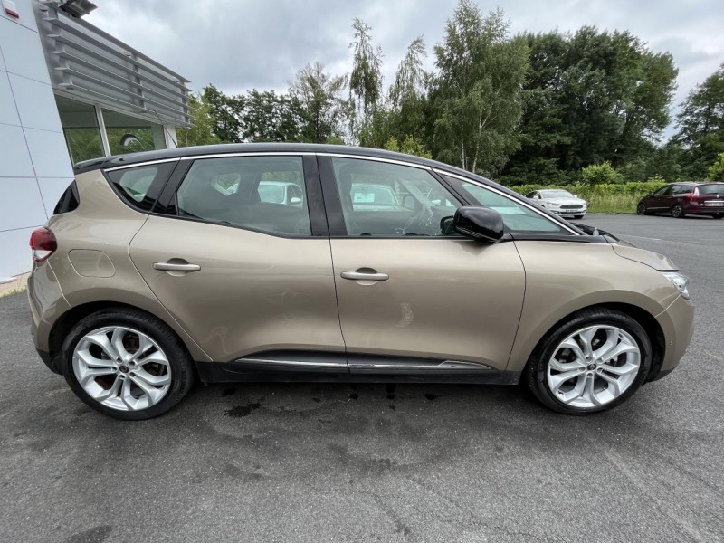 Photo 8 de l'offre de RENAULT SCENIC 1.6 ENERGY DCI - 130 BUSINESS GPS   CAMERA AR à 18490€ chez Triplo auto