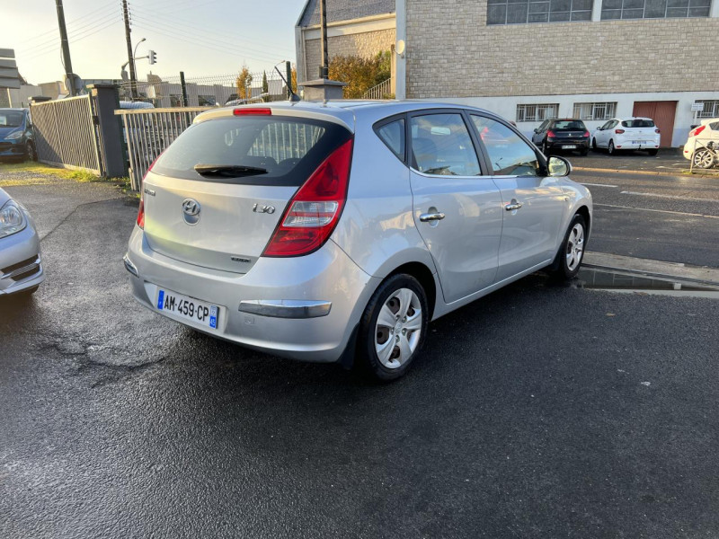 Photo 5 de l'offre de HYUNDAI I30 1.6 CRDI 115 PACK CONFORT II à 6490€ chez Triplo auto
