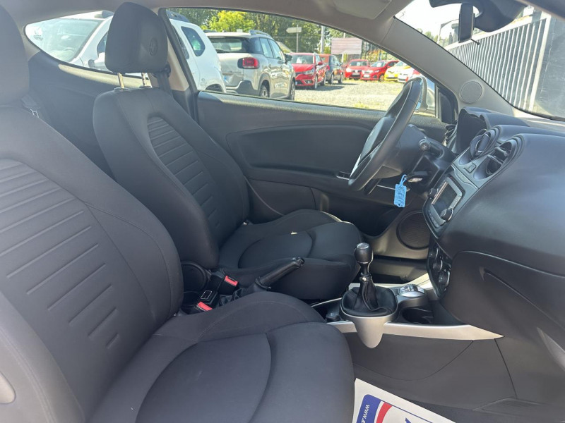 Photo 31 de l'offre de ALFA ROMEO MITO 1.3 JTDM - 95 S&S SUPER   CLIM à 12490€ chez Triplo auto