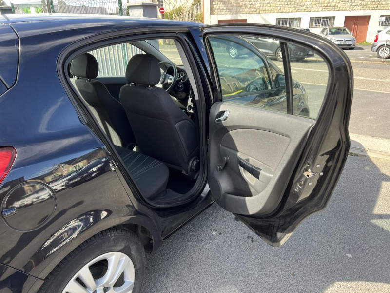 Photo 26 de l'offre de OPEL CORSA 1.3 CDTI - 75 ECOFLEX ENJOY CLIM à 6490€ chez Triplo auto