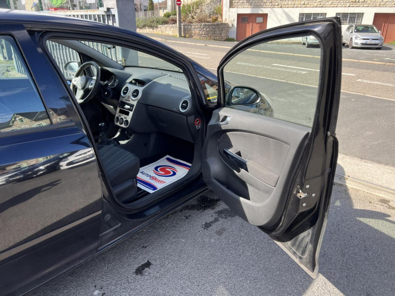 Photo 31 de l'offre de OPEL CORSA 1.3 CDTI - 75 ECOFLEX ENJOY CLIM à 6490€ chez Triplo auto