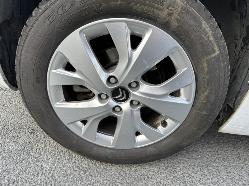 Photo 25 de l'offre de CITROEN C4 PICASSO 1.6 BLUEHDI - 120 S&S INTENSIVE GPS à 11990€ chez Triplo auto
