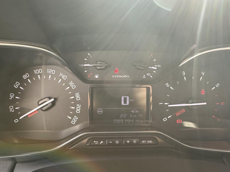 Photo 50 de l'offre de CITROEN C3 AIRCROSS 1.2 PURETECH - 110 S&S ORIGINS GPS   CLIM à 14490€ chez Triplo auto
