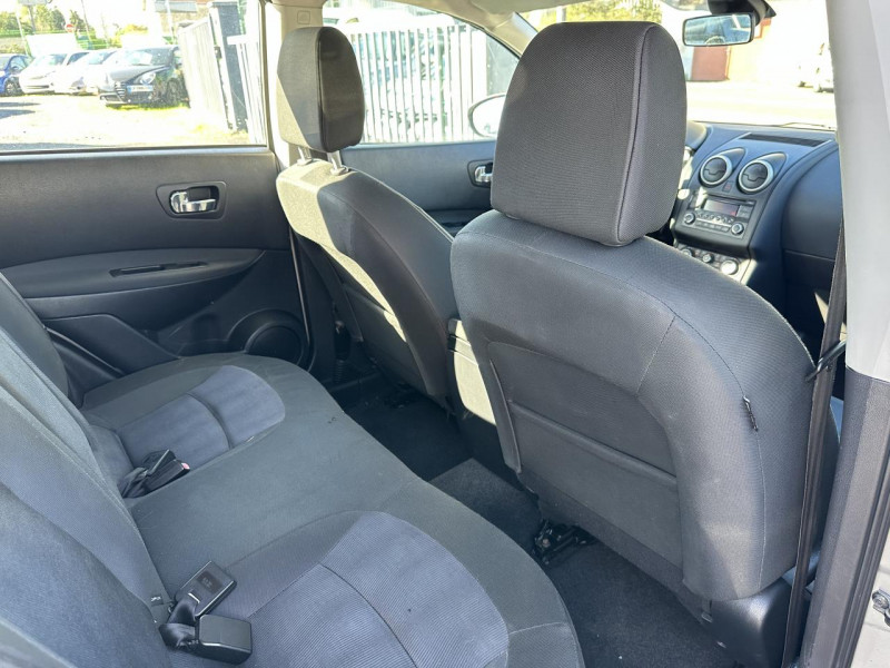 Photo 17 de l'offre de NISSAN QASHQAI 1.5 DCI 110 ACENTA   DISTRI OK à 9990€ chez Triplo auto