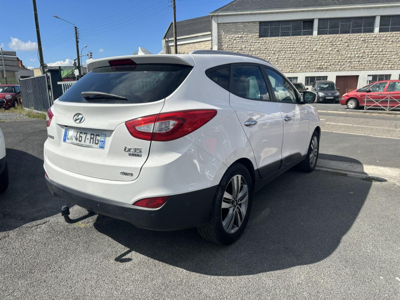 Photo 23 de l'offre de HYUNDAI IX35 2.0 CRDI - 136 4X4 PACK PREMIUM LIMITED TOIT OUVRANT   ATTELAGE à 13990€ chez Triplo auto