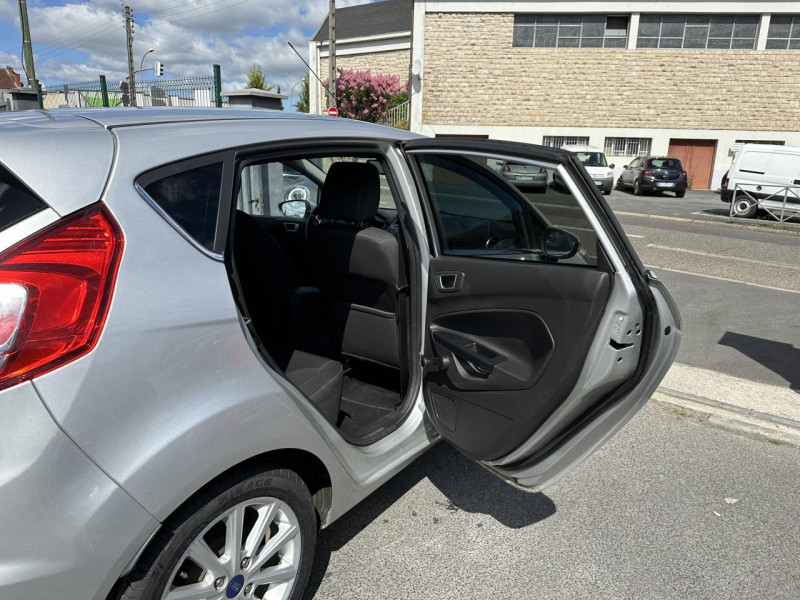Photo 27 de l'offre de FORD FIESTA 1.0 SCTI ECOBOOST - 100 S&S TITANIUM GPS   CLIM à 11490€ chez Triplo auto