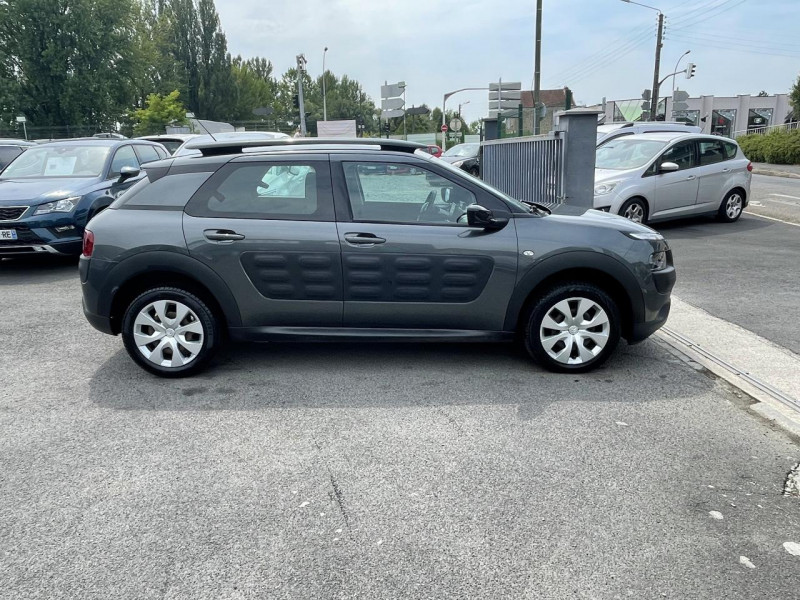 Photo 6 de l'offre de CITROEN C4 CACTUS 1.6 BLUEHDI 100 FEEL  à 10990€ chez Triplo auto