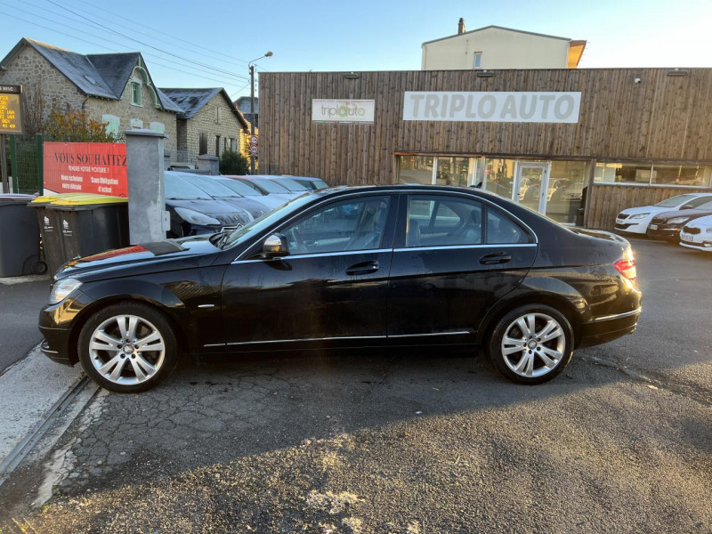 Photo 2 de l'offre de MERCEDES-BENZ CLASSE C 320 CDI 3.0 BVA ELéGANCE  TOIT OUVRANT GPS CUIR à 12490€ chez Triplo auto
