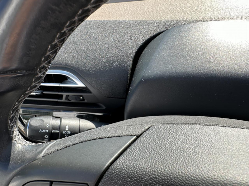 Photo 27 de l'offre de CITROEN C4 PICASSO DEPOT VENTE / 1.6 E-HDI - 115 7PL INTENSIVE GPS   CAMERA AR   ATELLAGE à 10490€ chez Triplo auto