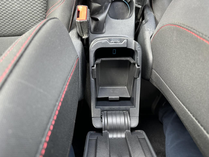 Photo 18 de l'offre de FORD PUMA 1.0 ECOBOOST - 125 BVA S&S ST LINE GPS   RADAR AR   ATTELAGE à 25990€ chez Triplo auto