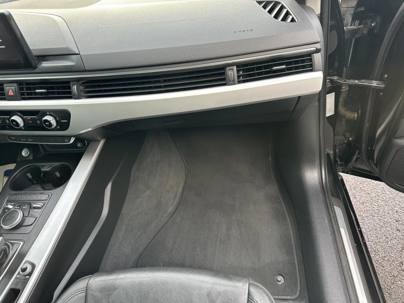 Photo 38 de l'offre de AUDI A4 2.0 TDI 150 BVA S-TRONIC BUSINESS LINE   CUIR à 19490€ chez Triplo auto