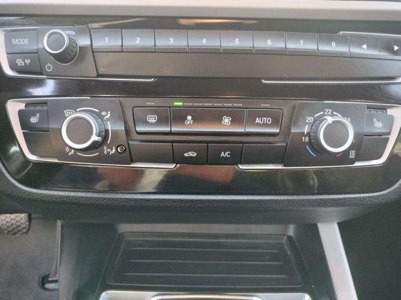 Photo 16 de l'offre de BMW SERIE 1 116I LOUNGE GPS   CLIM à 17990€ chez Triplo auto