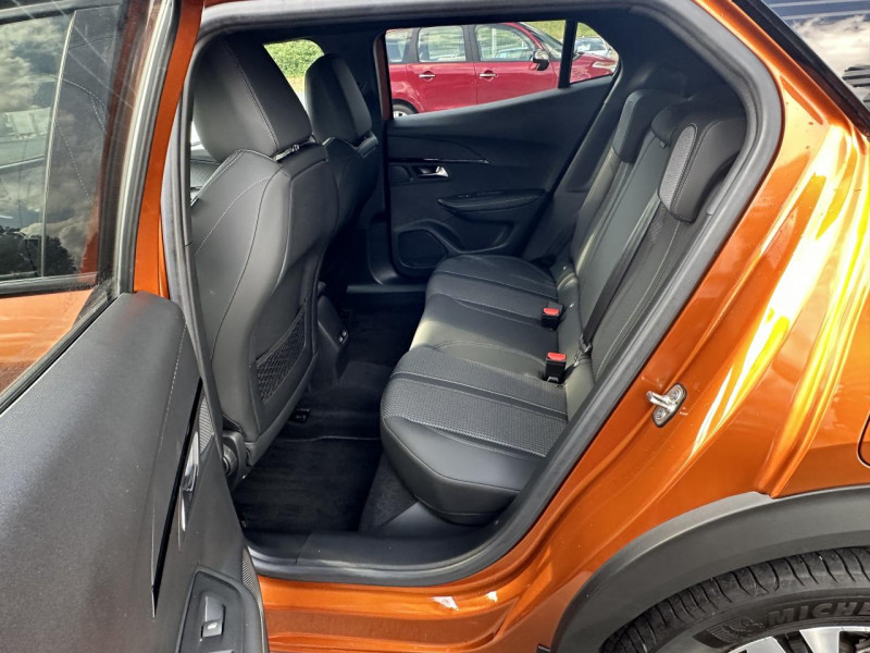 Photo 11 de l'offre de PEUGEOT 2008 1.2I PURETECH S&S - 130 BVA GT GPS   CLIM à 27990€ chez Triplo auto