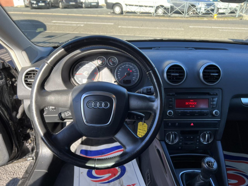 Photo 15 de l'offre de AUDI A3 1.6 TDI 105 S/S AMBIENTE CLIM   DISTRI OK à 9990€ chez Triplo auto