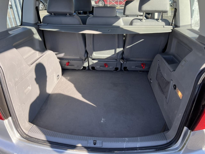 Photo 26 de l'offre de VOLKSWAGEN TOURAN 1.6 - 116 FSI CONFORT 5PL   CLIM à 6490€ chez Triplo auto