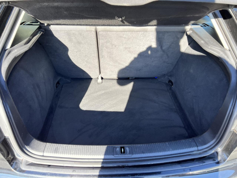 Photo 25 de l'offre de AUDI A3 1.6 TDI 105 S/S AMBIENTE CLIM   DISTRI OK à 9990€ chez Triplo auto