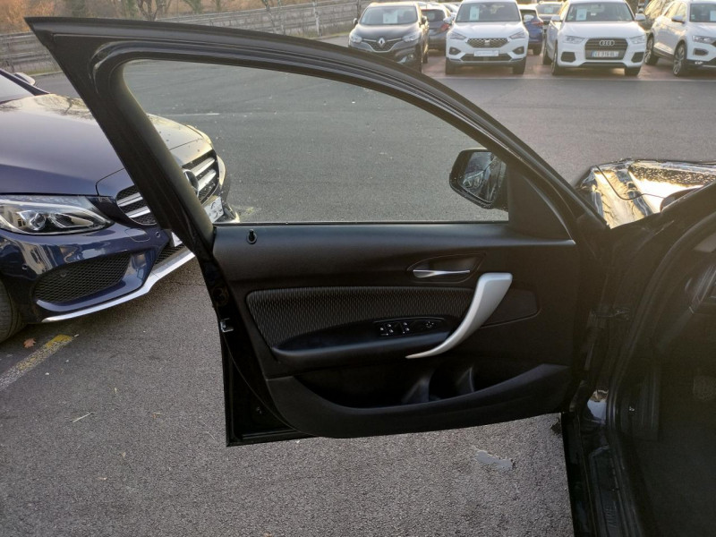 Photo 39 de l'offre de BMW SERIE 1 116I LOUNGE GPS   CLIM à 17990€ chez Triplo auto