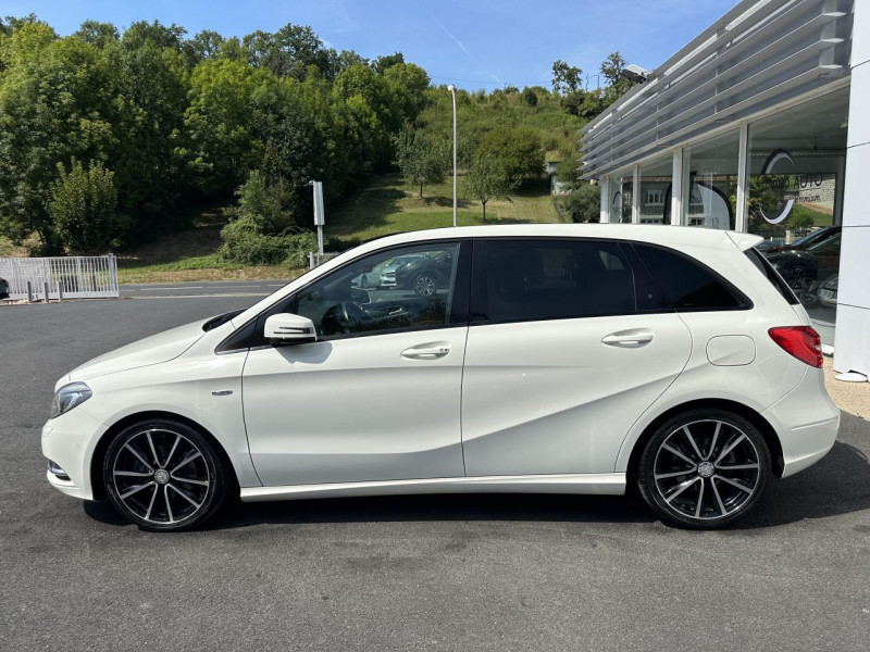 Photo 4 de l'offre de MERCEDES-BENZ CLASSE B 180 CDI FAP BLUEEFFICIENCY - BVA FASCINATION GPS   CLIM à 18490€ chez Triplo auto