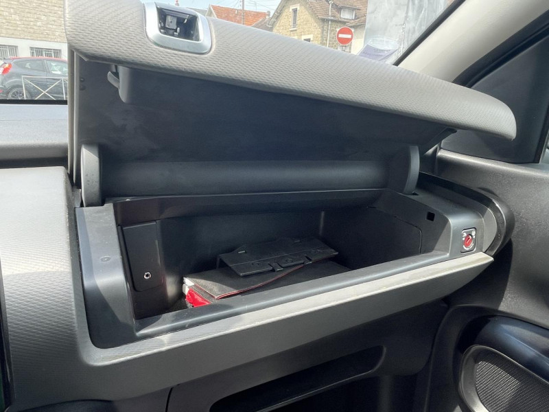 Photo 37 de l'offre de CITROEN C4 CACTUS 1.6 BLUEHDI 100 FEEL  à 10990€ chez Triplo auto