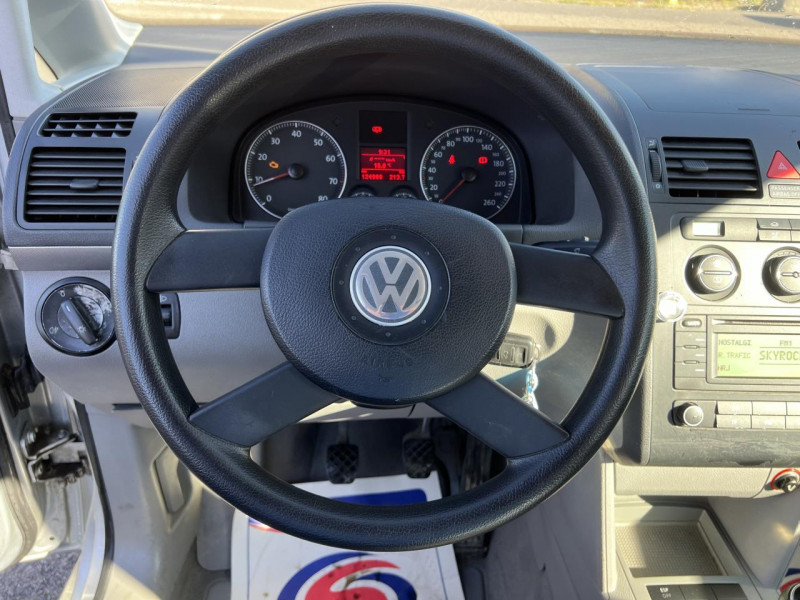 Photo 42 de l'offre de VOLKSWAGEN TOURAN 1.6 - 116 FSI CONFORT 5PL   CLIM à 6490€ chez Triplo auto